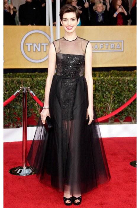 LOS ANGELES, CA - JANUARY 27:  Actress Anne Hathaway arrives at the19th Annual Screen Actors Guild Awards held at The Shrine Auditorium on January 27, 2013 in Los Angeles, California.  (Photo by Jeff Vespa/WireImage)