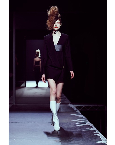 runway_036_426x639-1