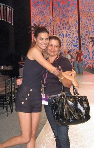 Adriana Lima ve annesi Maria