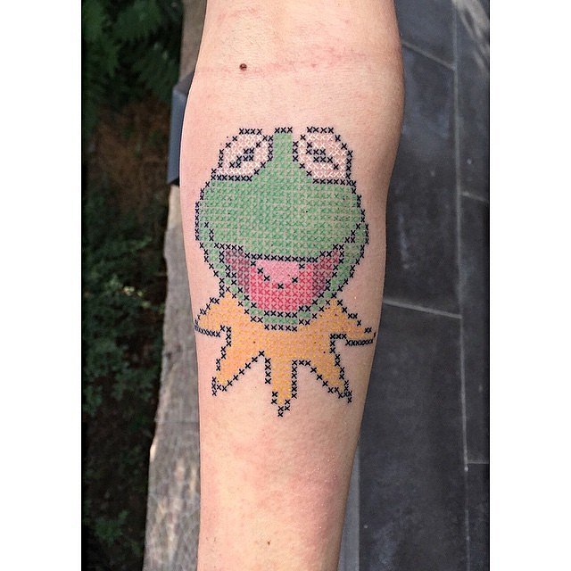 Kermit-looks-pretty-awesome-tattoo-form.jpg