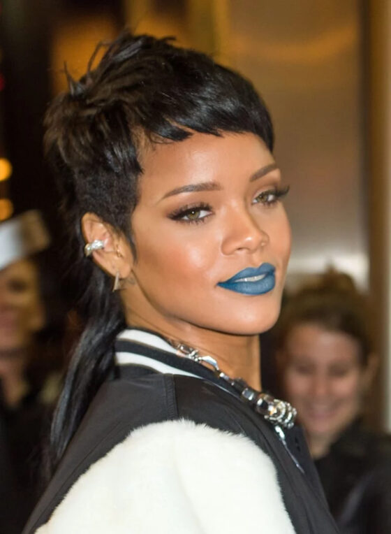 Rihanna Dan Aslan Yelesi Sa Kesimi Marie Claire T Rkiye