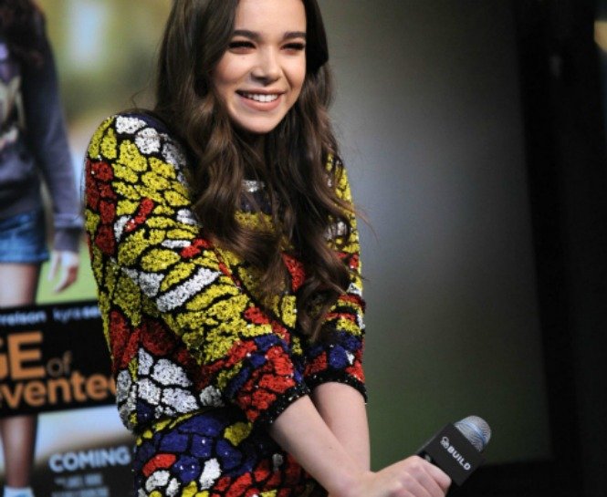 Hailee Steinfeld 2023 Stil