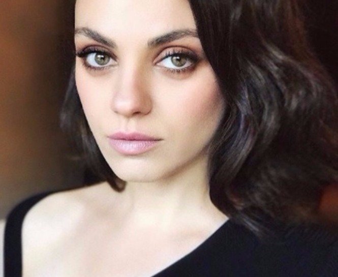 MILA KUNIS’İN MÜKEMMEL GÖRÜNÜMÜNDEN İLHAMLA