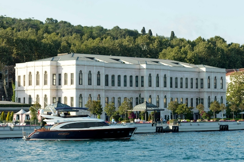 Four Seasons Hotel Bosphorus Babalar Günü’nü Rengarenk Uçurtmalarla Karşılıyor