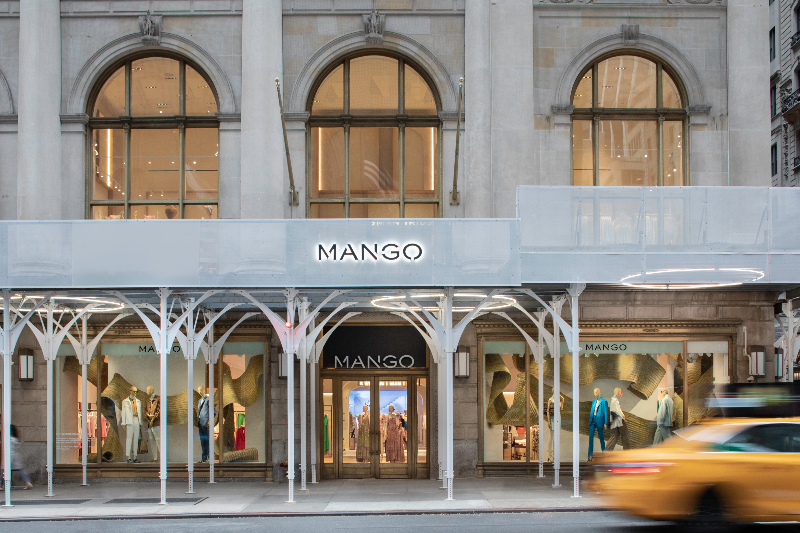 Mango New York Fifth Avenue’deki Yeni Amiral Mağazasının Açılışını Kutluyor 