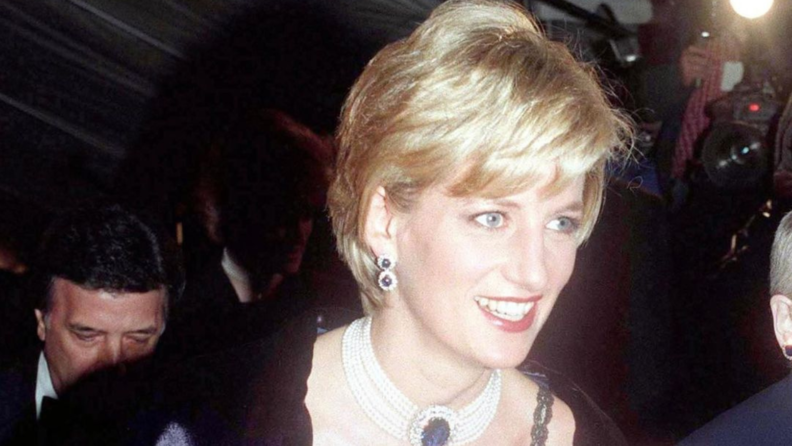 Prenses Diana’nın Met Gala elbisesinin sırrı