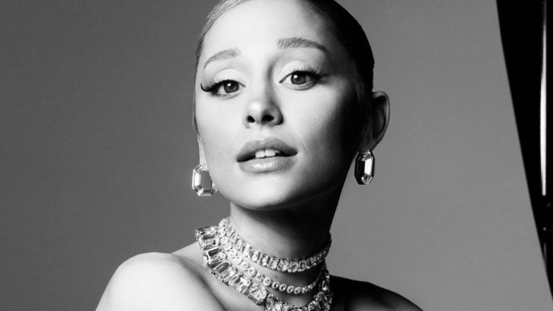 Swarovski Ariana Grande’yi yeni marka elçisi olarak duyurdu