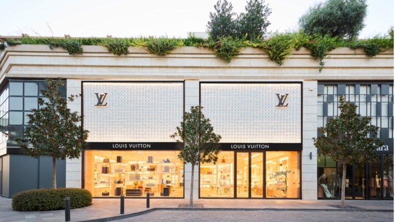 Louis Vuitton, İstinyePark İzmir mağazasının açılışını kutluyor