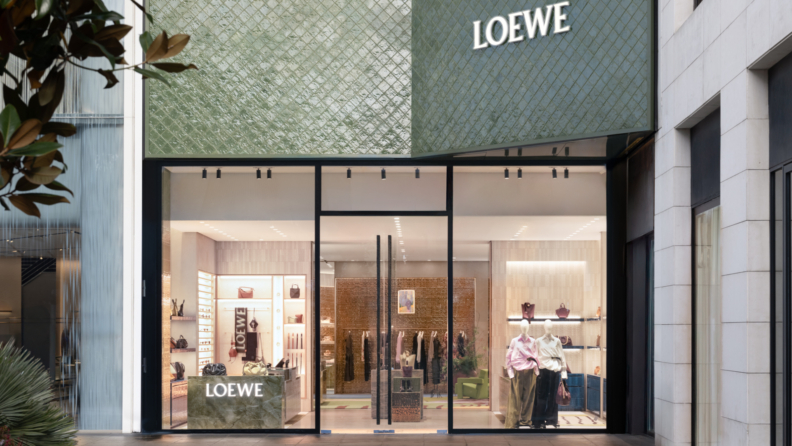 Loewe, Türkiye’deki ilk mağazasını İstinyepark’ta açtı