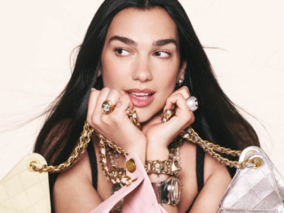 Dua Lipa, Chanel 25 çanta kampanyasının yüzü oldu